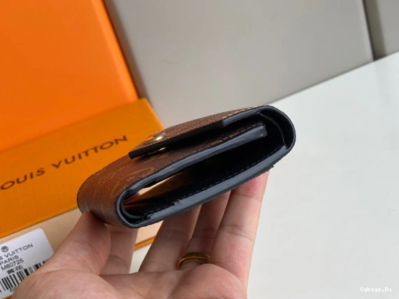LOUIS ZOÉ WALLET VUITTON 0322